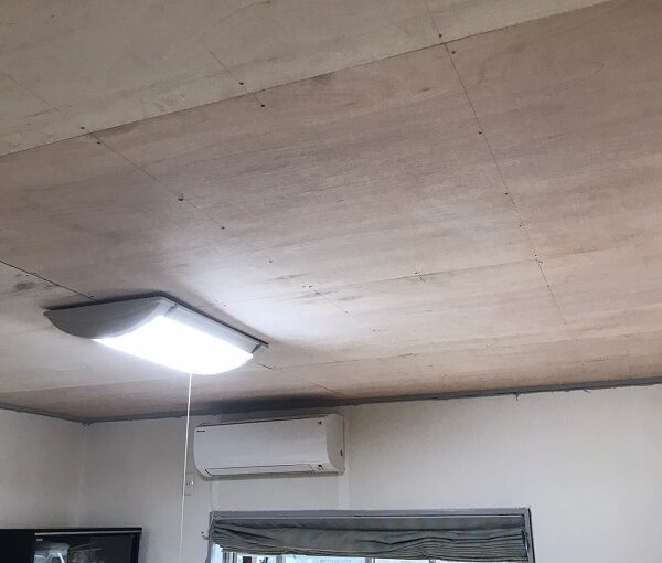 東京都大田区　S様邸　屋根塗装　雨漏り　室内天井　ベニア合板張り (1)