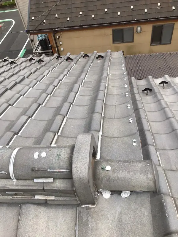 東京都葛飾区 K様邸 雨漏り補修工事 屋根からの雨漏り シーリングによる補修 雨漏り屋根修理 Com 葛飾区 江戸川区 足立区